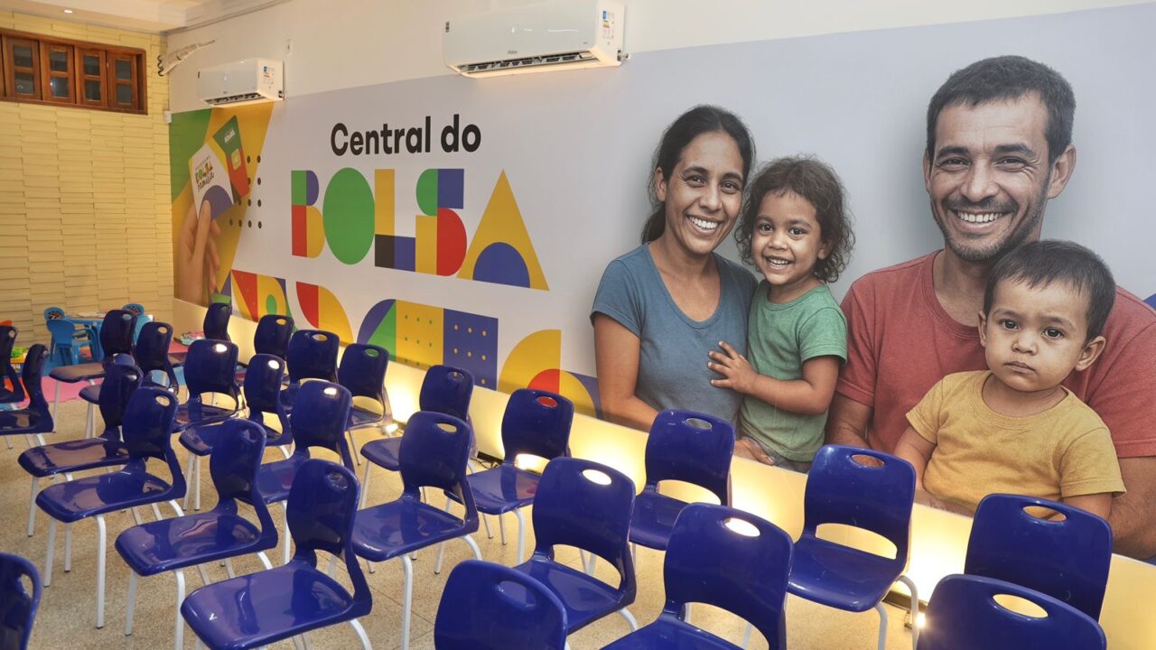 Prefeitura de Socorro inaugura Central do Bolsa Família; André Moura participou de ato