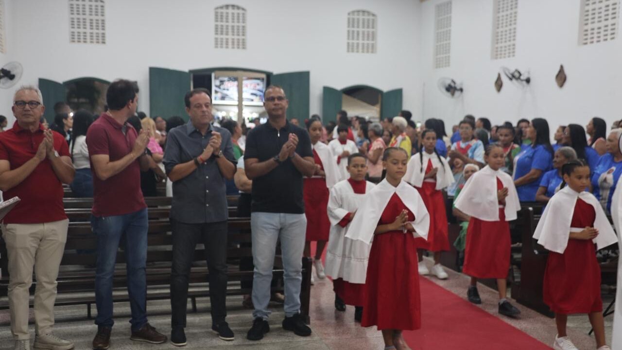 André Moura participa do Novenário do Menino Deus em São Cristóvão