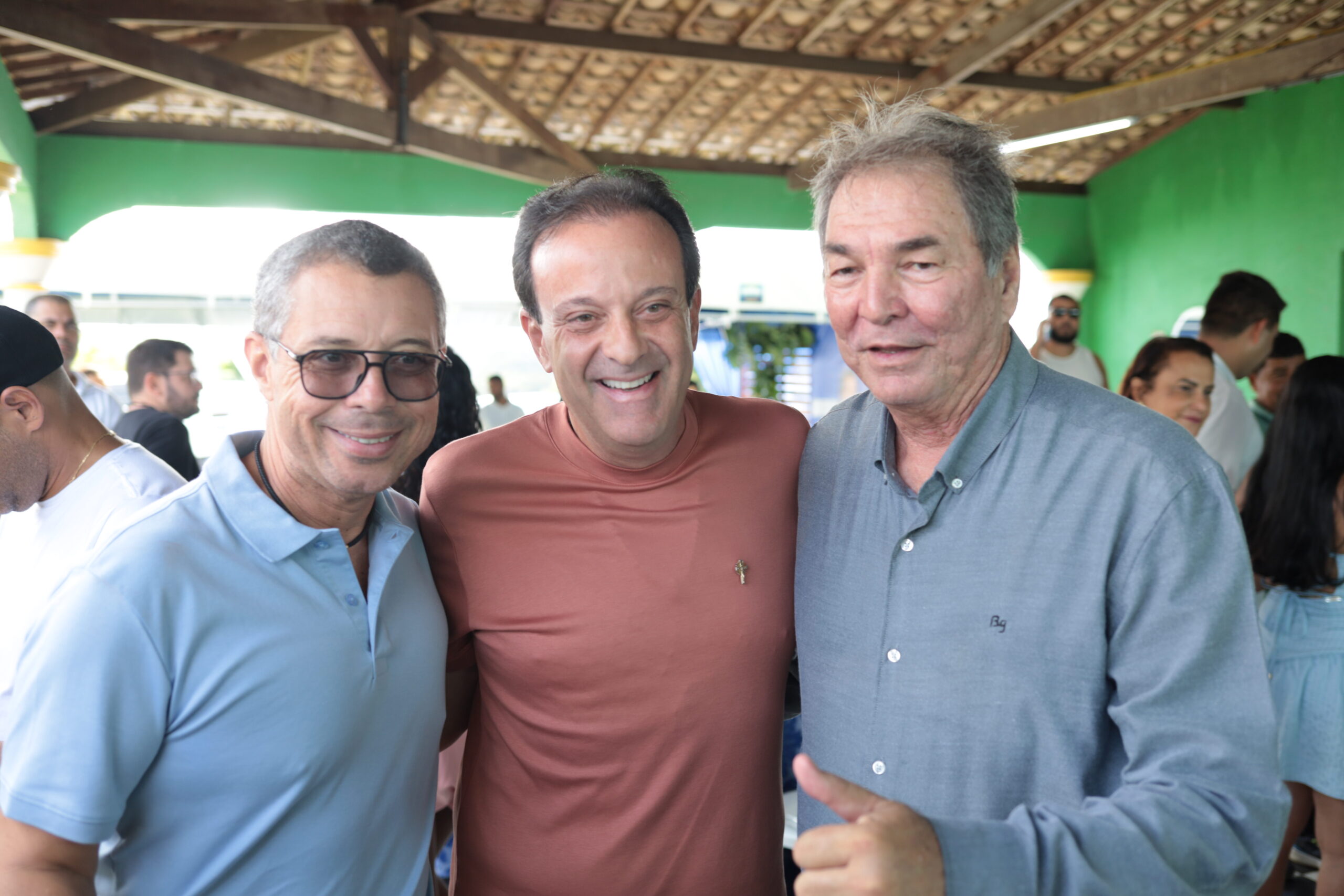 Ao lado do governador Fábio Mitidieri, André Moura comemora o aniversário do prefeito de Santa Luzia do Itanhy