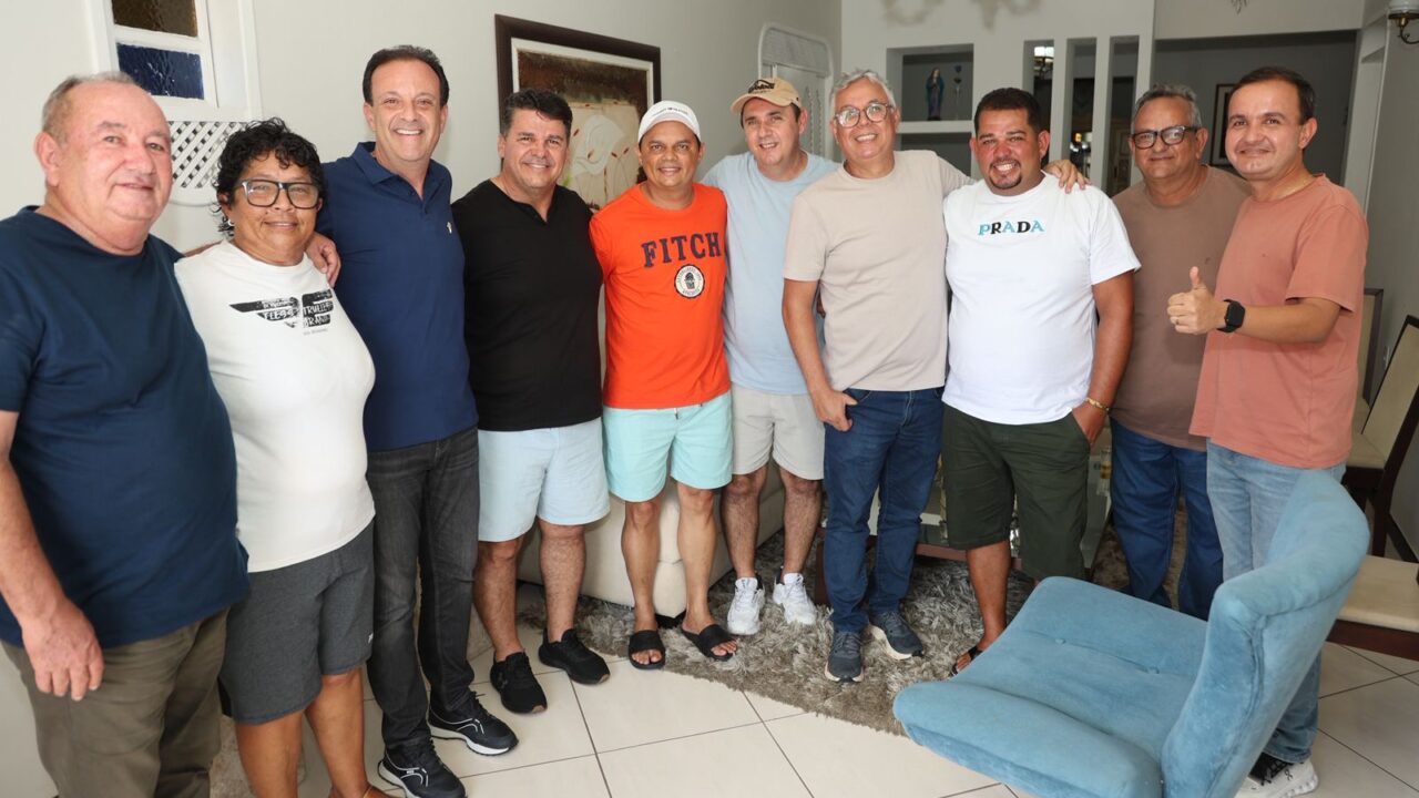 Lideranças de Dores fortalecem pré-campanha de André Moura ao Senado