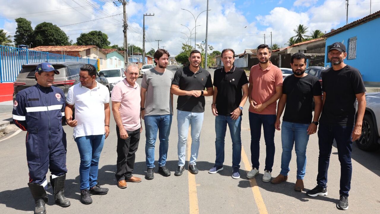 Prefeito Assisinho anuncia apoio à pré-candidatura de André Moura ao Senado
