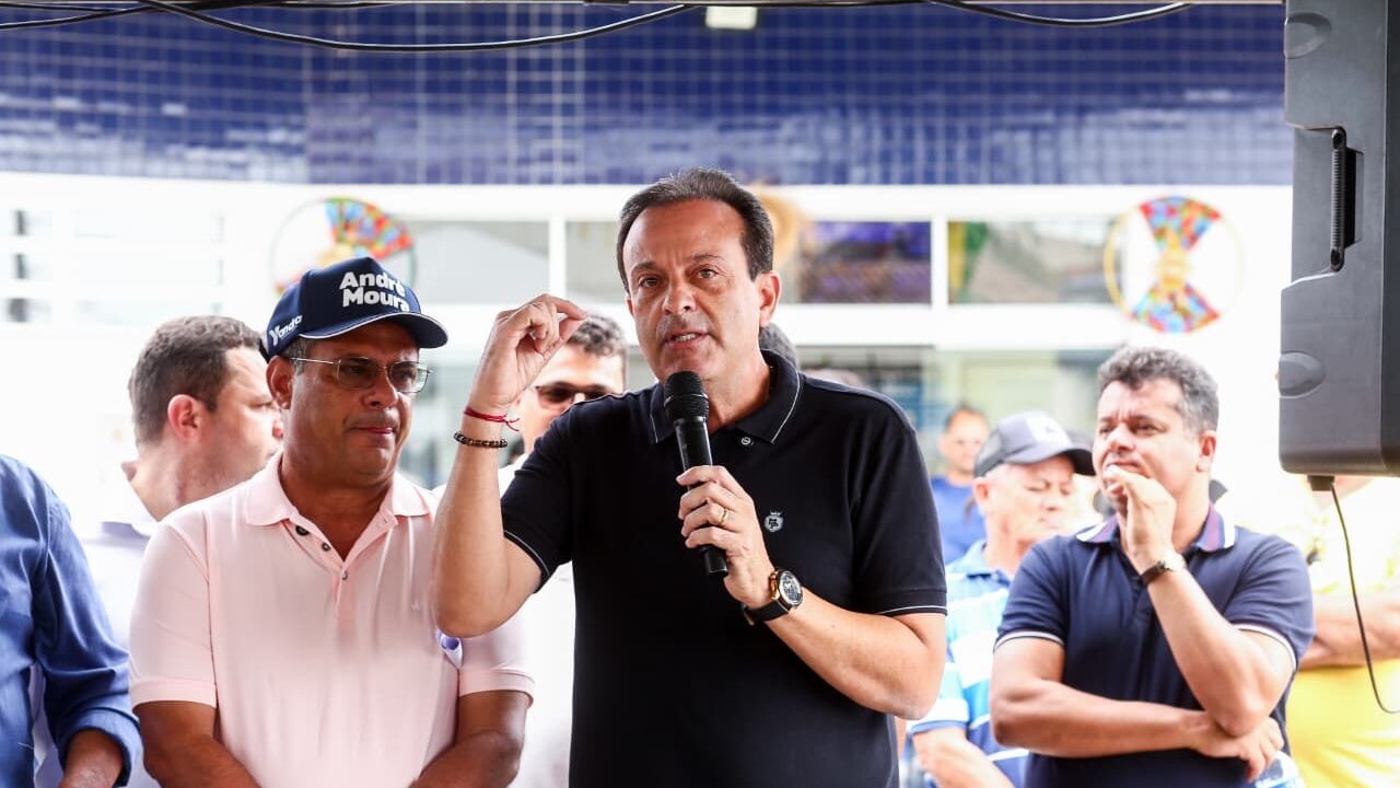 André Moura destaca investimentos na saúde durante assinatura da ordem de serviço para reforma do hospital de Poço Redondo